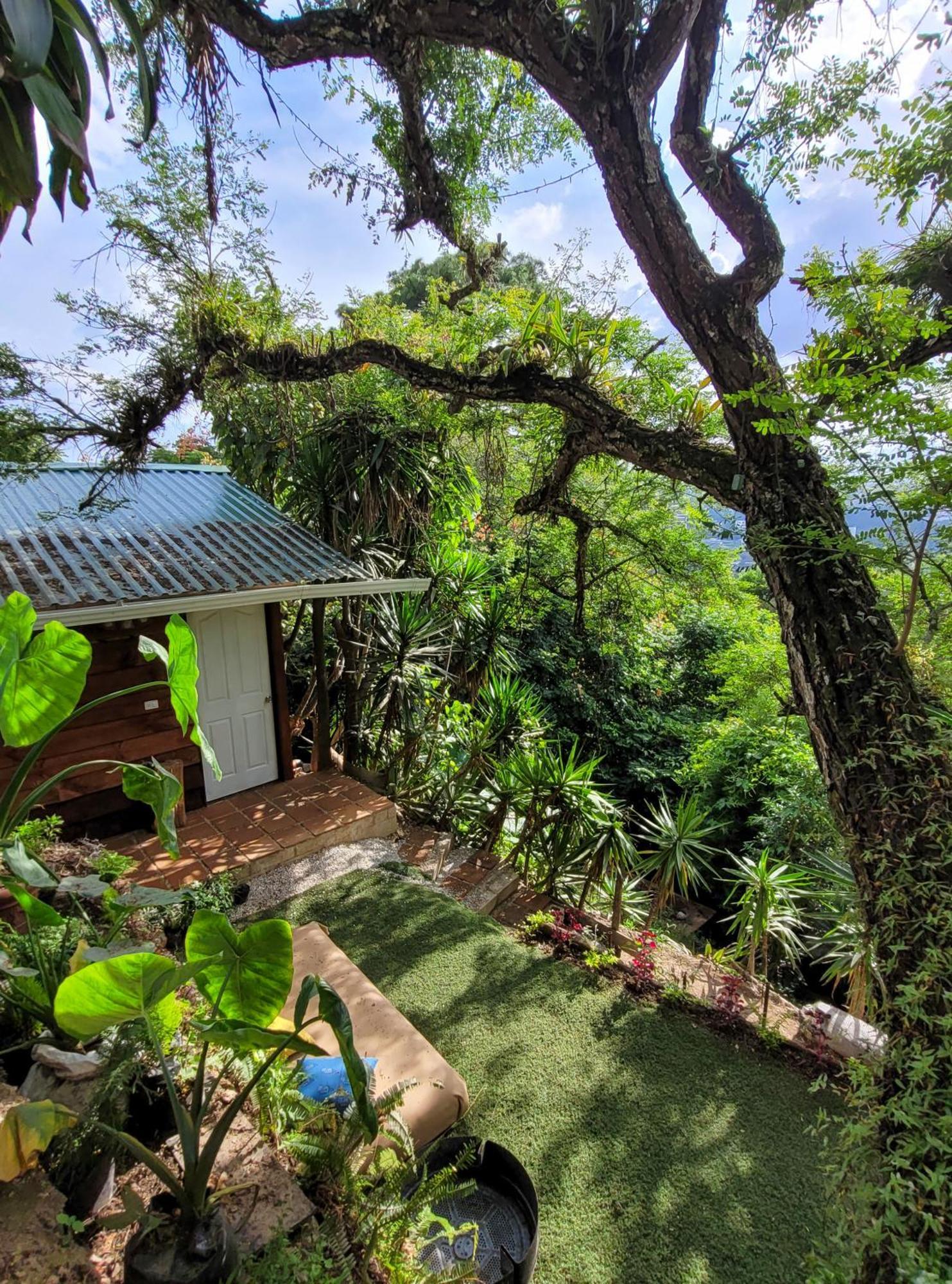 Cabanas En Zona 16 Guatemala City Exterior photo
