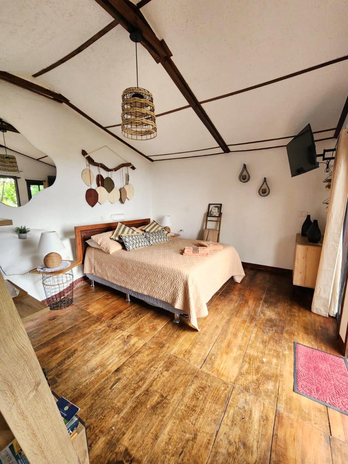 Cabanas En Zona 16 Guatemala City Exterior photo